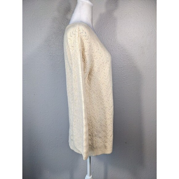 Chico's Women's Small Cable Knit V Neck Sweater - Picture 2 of 8